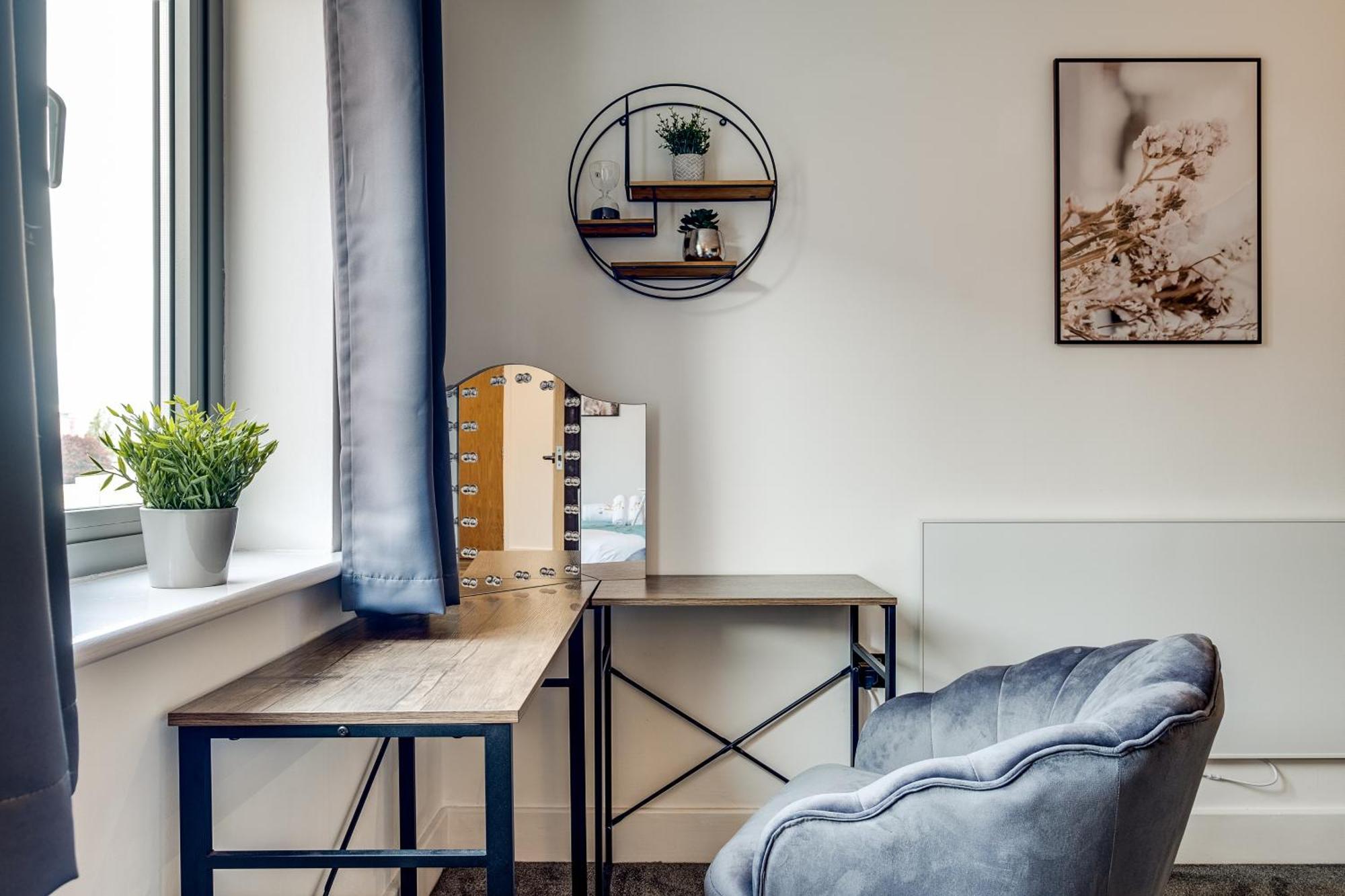 Pluxa Globe - Spacious Apartment In Jq With Parking 버밍엄 외부 사진