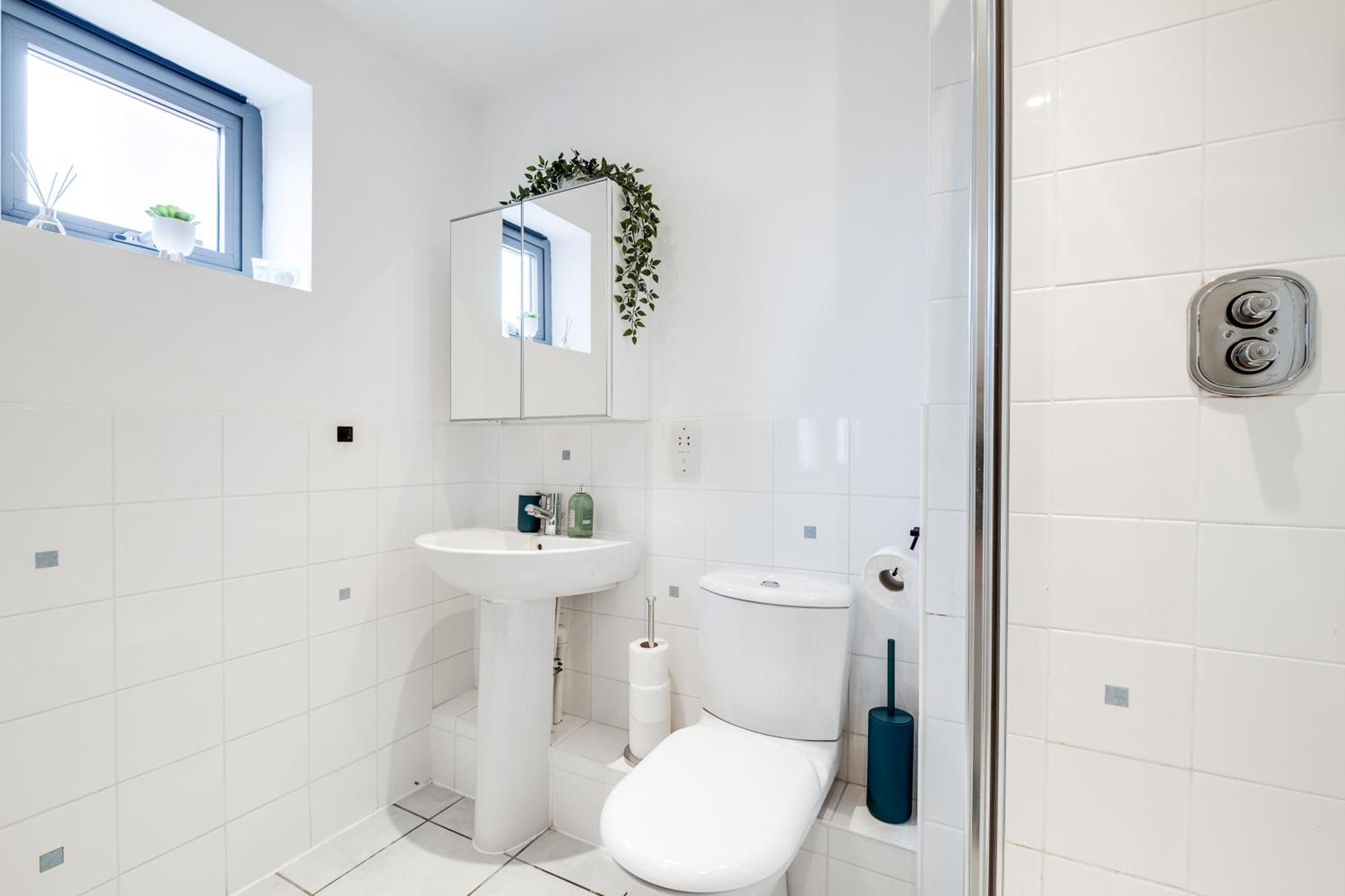 Pluxa Globe - Spacious Apartment In Jq With Parking 버밍엄 외부 사진