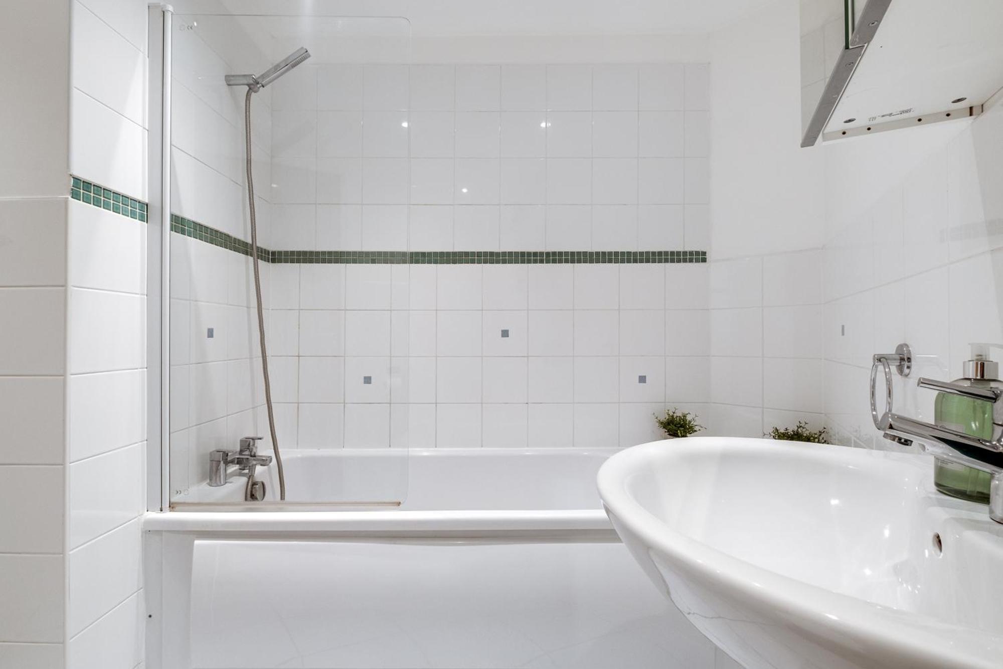 Pluxa Globe - Spacious Apartment In Jq With Parking 버밍엄 외부 사진